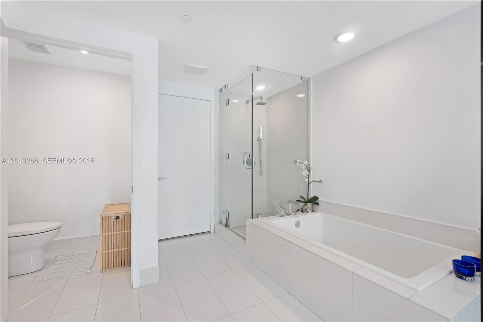 650 Northeast 32nd Street, Unit 703 Miami, FL 33137 - Photo 13 of 27