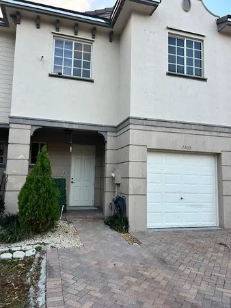 $2,700 | 1305 Lucaya Drive, West Palm Beach, FL 33404