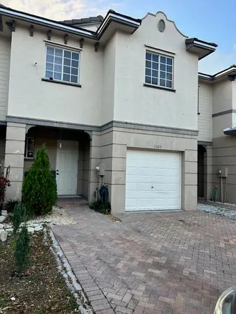 $2,700 | 1305 Lucaya Drive, West Palm Beach, FL 33404