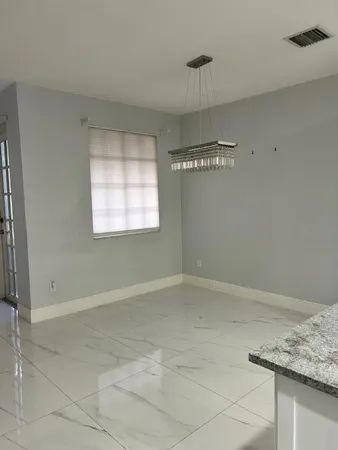 $2,700 | 1305 Lucaya Drive, West Palm Beach, FL 33404