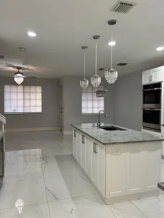$2,700 | 1305 Lucaya Drive, West Palm Beach, FL 33404