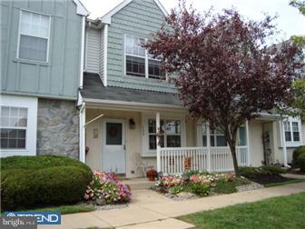 732 Rutland Court Sewell, NJ 08080 - Photo 2 of 12 Exterior Front