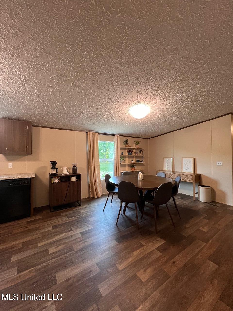 355 Ben Luckett Road Camden, MS 39045 - Photo 6 of 52 IMG_6589.png