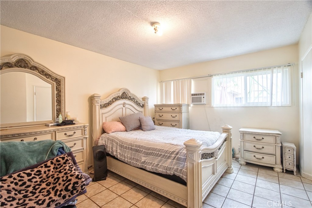 230 West Knepp Avenue Fullerton, CA 92832 - Photo 21 of 25