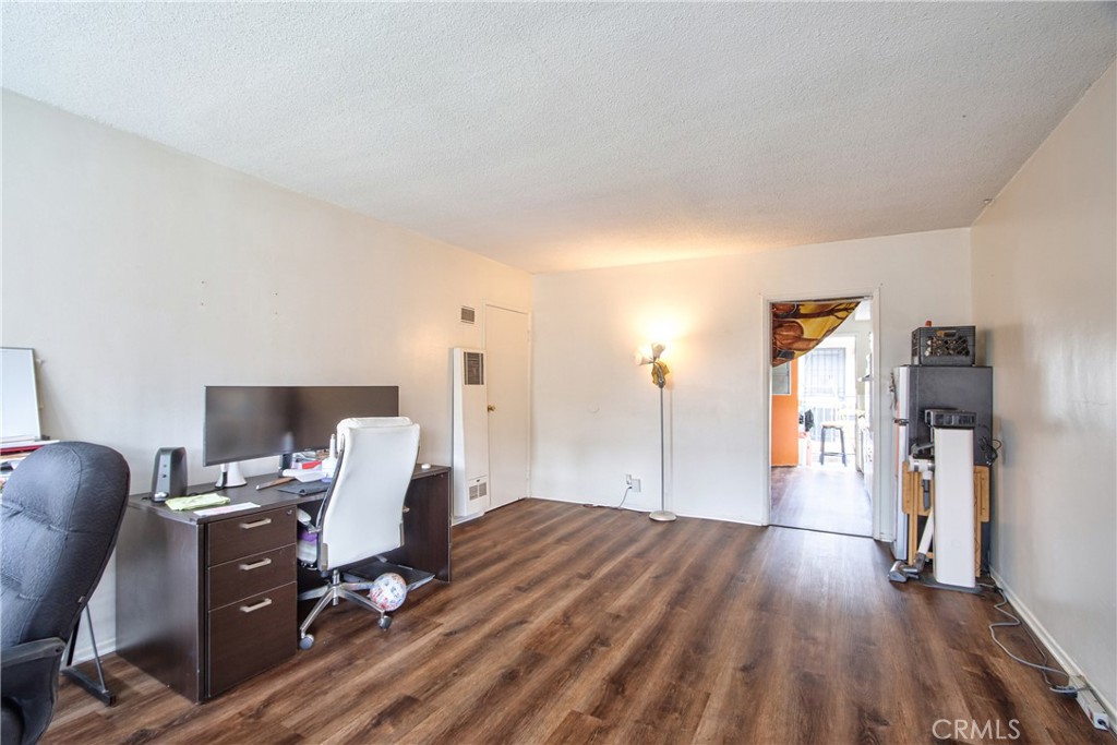 230 West Knepp Avenue Fullerton, CA 92832 - Photo 8 of 25