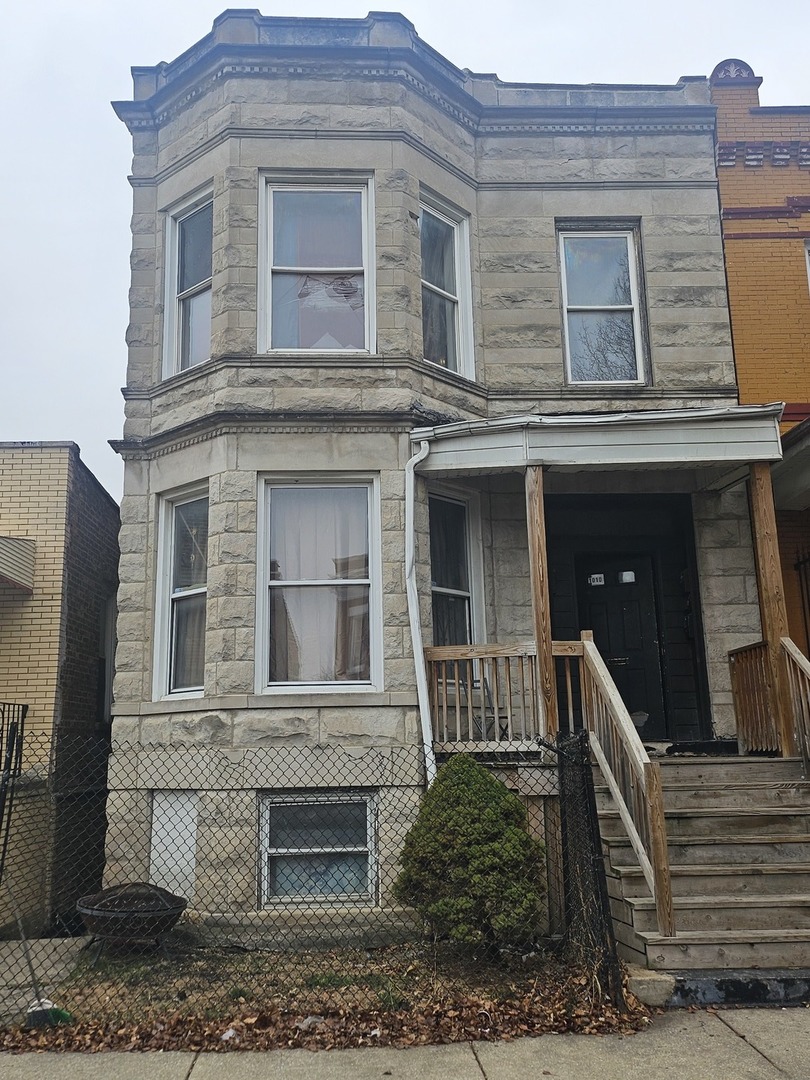 1010 North Ridgeway Avenue Chicago, IL 60651 - Photo 1 of 6 Gallery Image 1