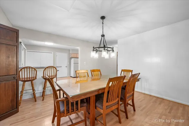 $339,900 | 504 Princeton Drive, North Aurora, IL 60542