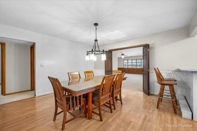 $339,900 | 504 Princeton Drive, North Aurora, IL 60542