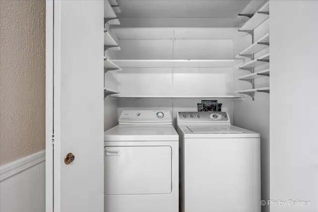 $339,900 | 504 Princeton Drive, North Aurora, IL 60542