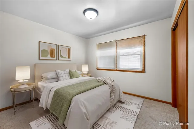 $339,900 | 504 Princeton Drive, North Aurora, IL 60542