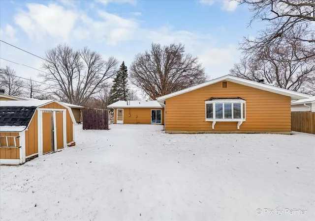 $339,900 | 504 Princeton Drive, North Aurora, IL 60542