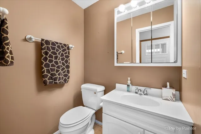 $339,900 | 504 Princeton Drive, North Aurora, IL 60542