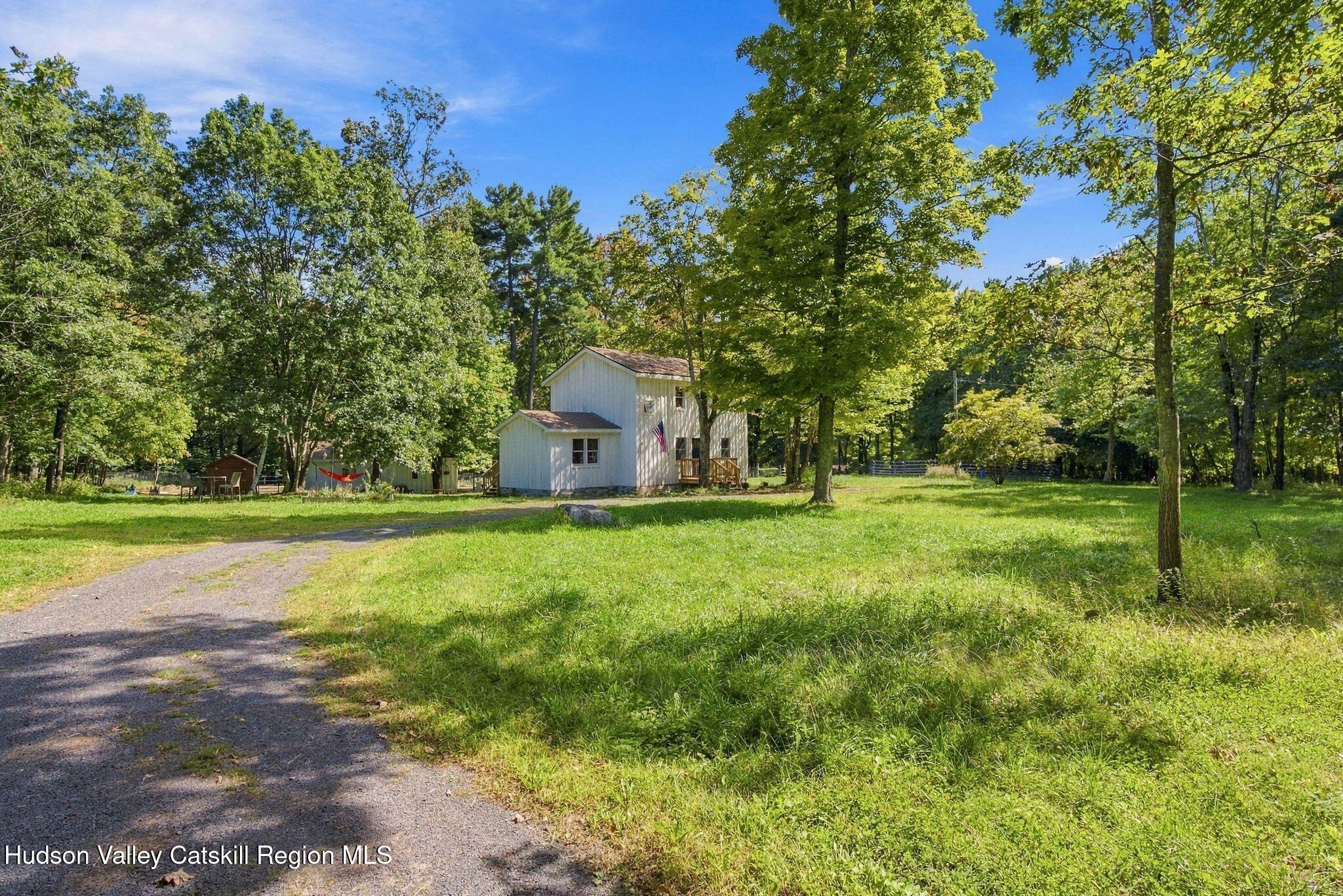 952 Ira Vail Road Leeds, NY 12451 - Photo 2 of 32 2