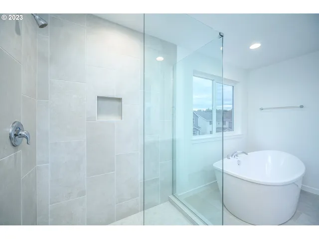 $702,300 | 11682 Southeast Majestic Fls Avenue, Unit LT 736, Happy Valley, OR 97086