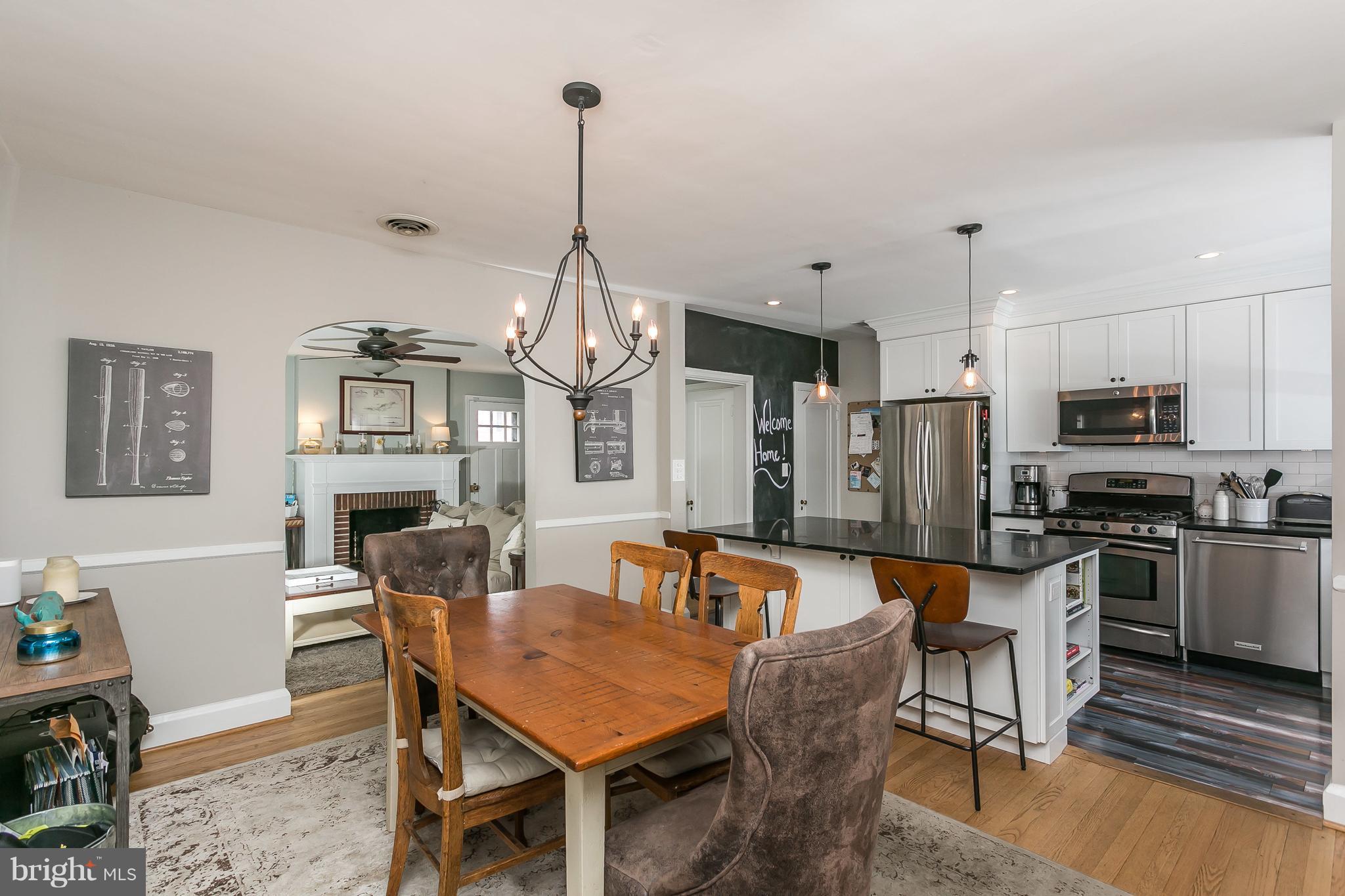 211 Murdock Road Baltimore, MD 21212 - Photo 8 of 26 Dining Room