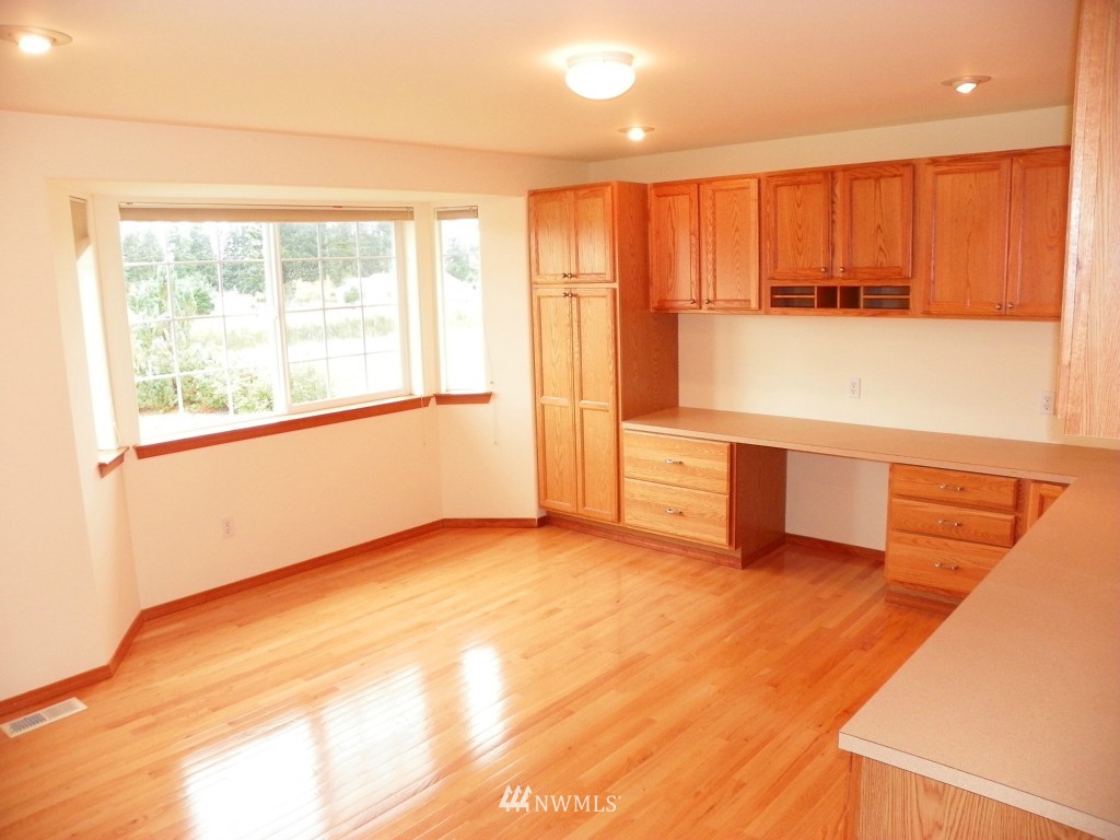 17008 Sheldon Lane Southwest Rochester, WA 98579 - Photo 16 of 25