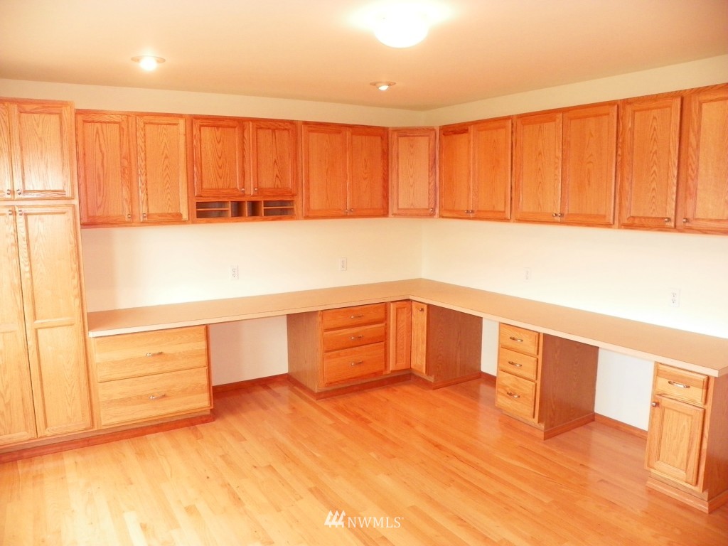 17008 Sheldon Lane Southwest Rochester, WA 98579 - Photo 17 of 25