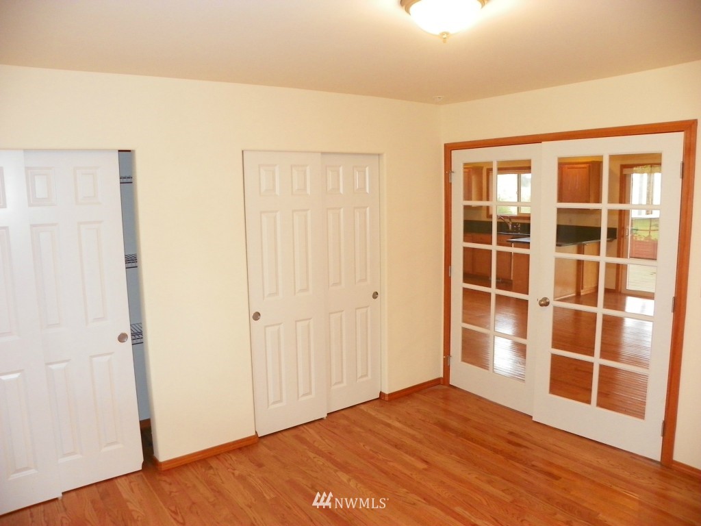 17008 Sheldon Lane Southwest Rochester, WA 98579 - Photo 9 of 25