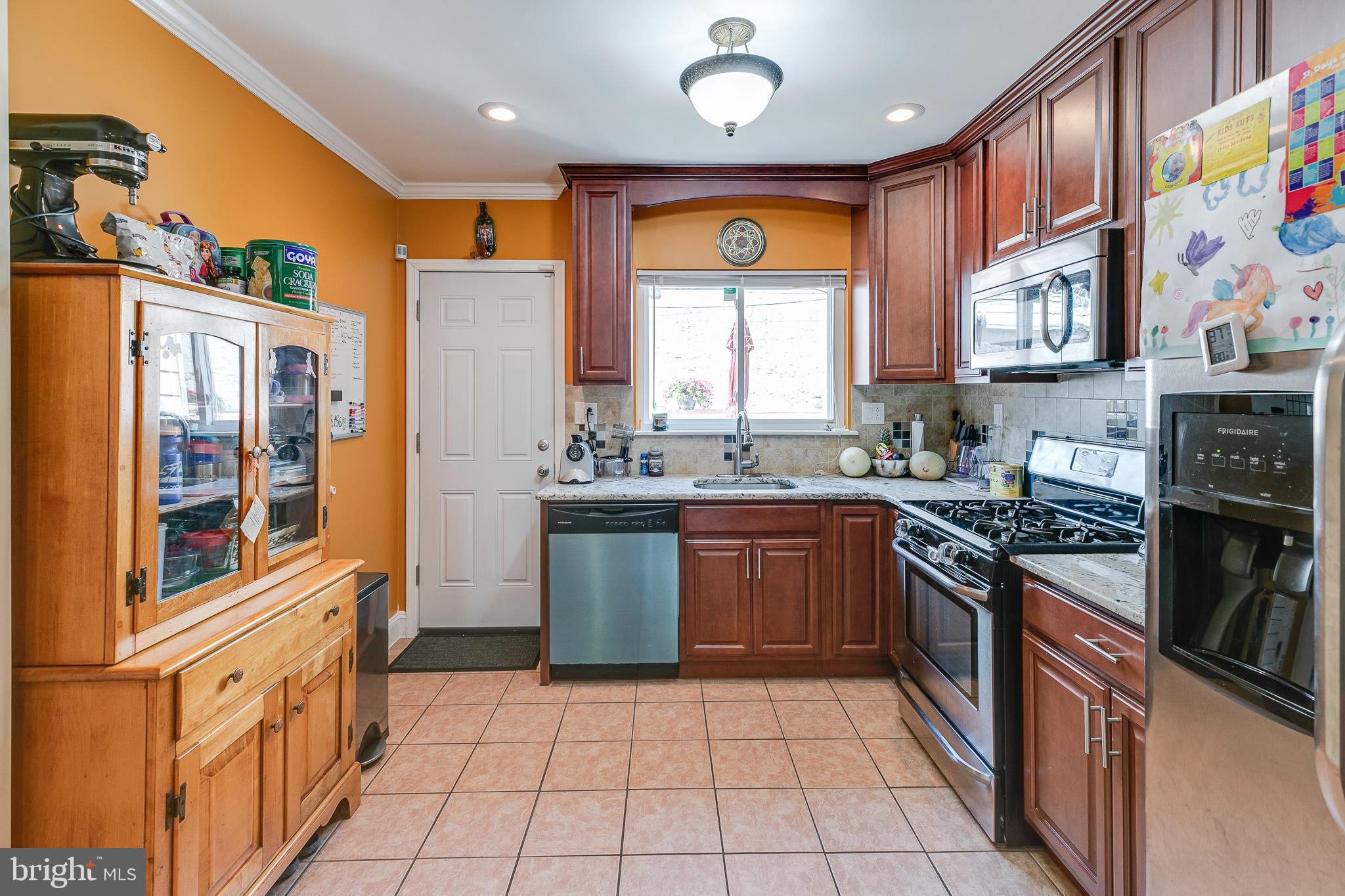 1311 Morris Street Philadelphia, PA 19148 - Photo 11 of 29