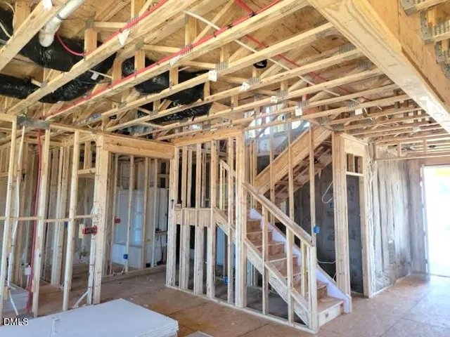 a view of entryway with a front door