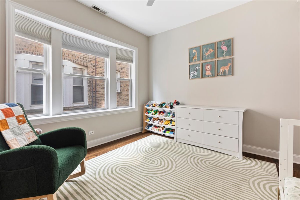 4415 North Racine Avenue, Unit 2S Chicago, IL 60640 - Photo 12 of 22