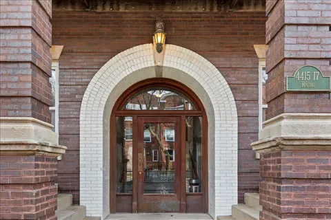 $499,000 | 4415 North Racine Avenue, Unit 2S, Chicago, IL 60640