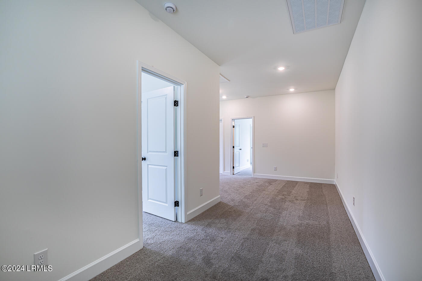 252 Weathersbee Street Ridgeland, SC 29936 - Photo 21 of 36 21 Sitting room