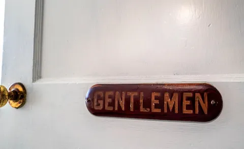 $350,000 | 1 1/2 Bartlett Street, Allenstown, NH 03275