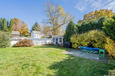 $350,000 | 1 1/2 Bartlett Street, Allenstown, NH 03275