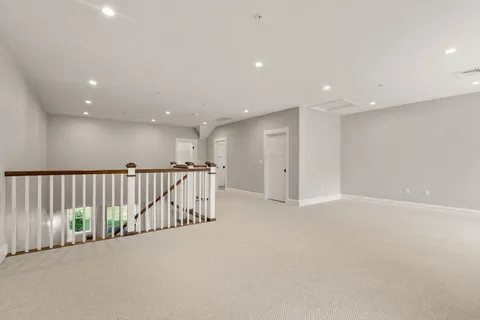 $875,000 | 2 Abbey Road, Unit 2, Sherborn, MA 01770
