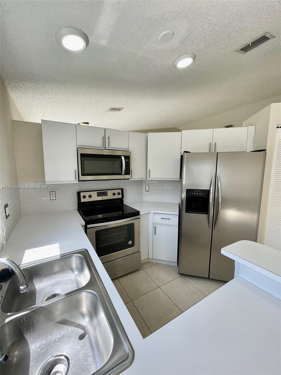 13772 Southwest 145th Terrace, Unit 13772 Miami, FL 33186 - Photo 12 of 28