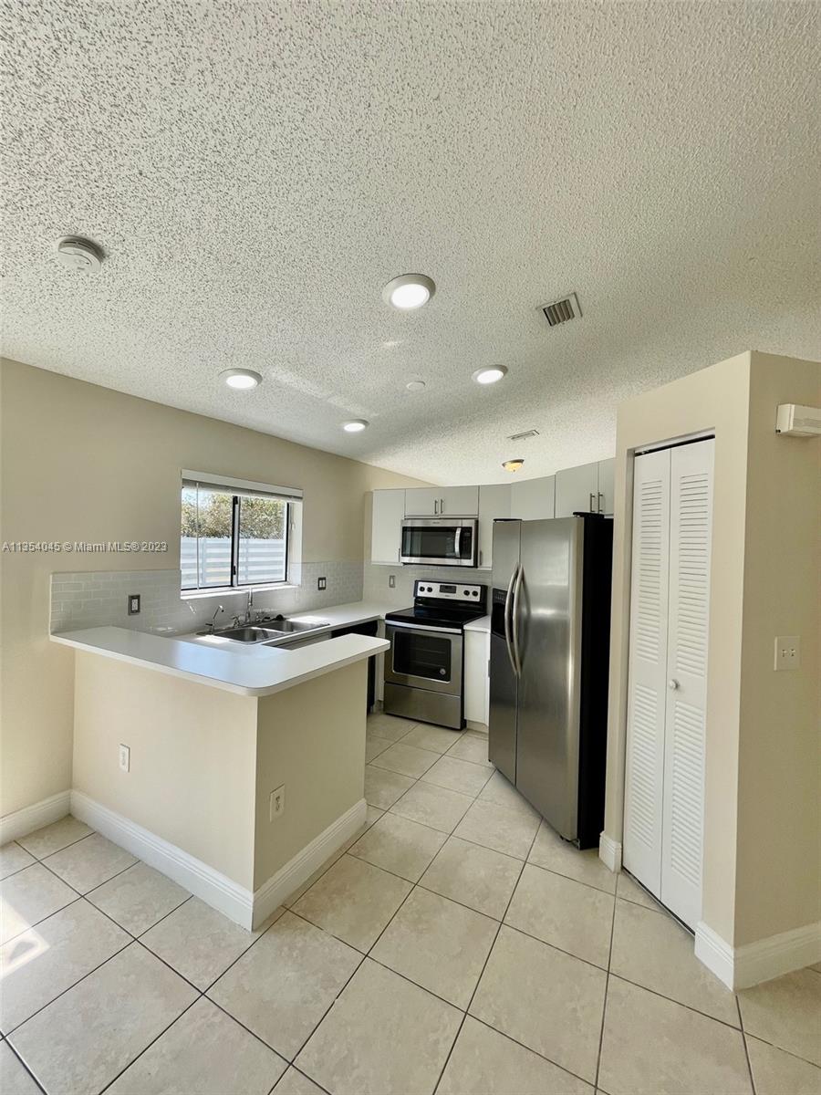 13772 Southwest 145th Terrace, Unit 13772 Miami, FL 33186 - Photo 10 of 28