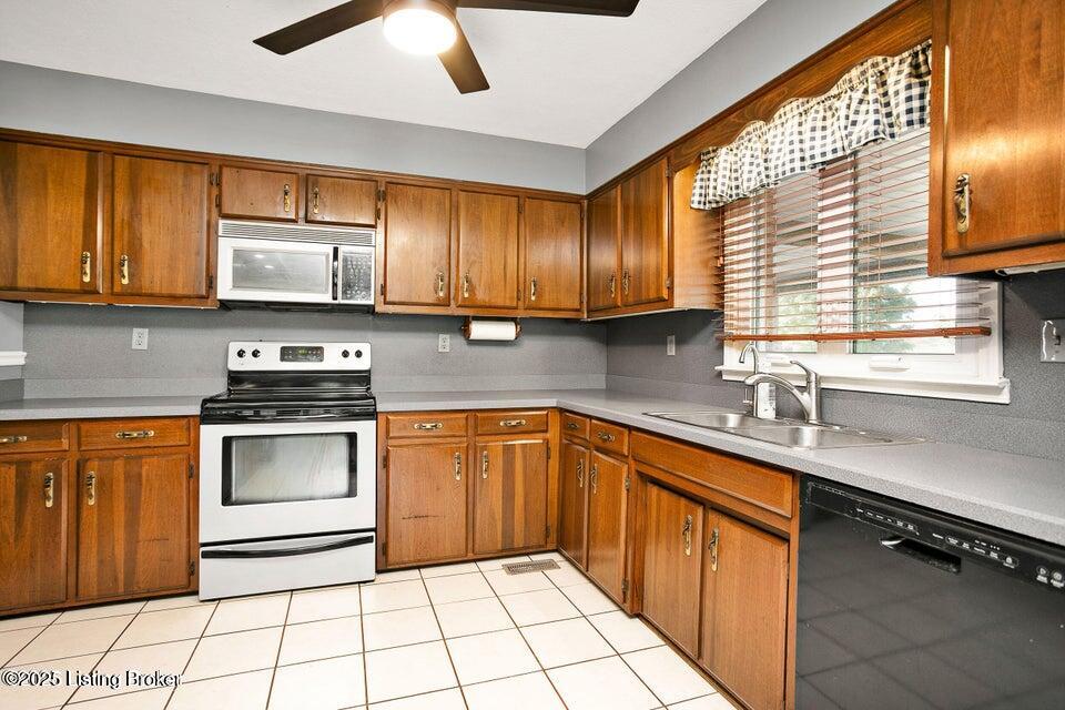 3635 Springfield Road Bloomfield, KY 40008 - Photo 32 of 46 20250919142224810579000000-o