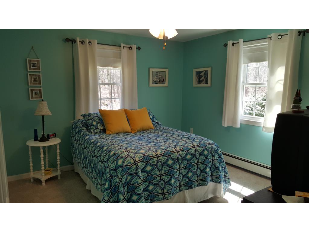15 Griffin Road Londonderry, NH 03053 - Photo 11 of 18