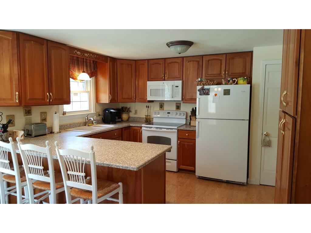 15 Griffin Road Londonderry, NH 03053 - Photo 5 of 18