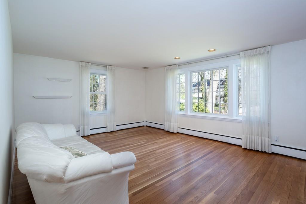 29 Ashcroft Road Sharon, MA 02067 - Photo 8 of 35 Gallery Image 8