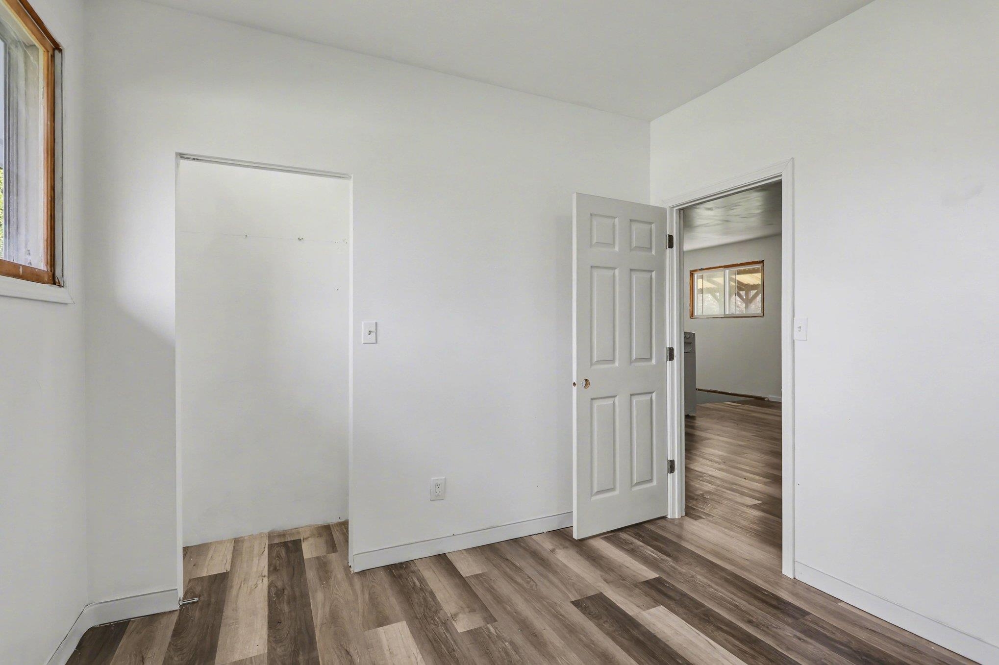 5454 North River Road Freeland, MI 48623 - Photo 7 of 33