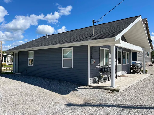 $309,900 | 20 EMS B40E Lane, Leesburg, IN 46538