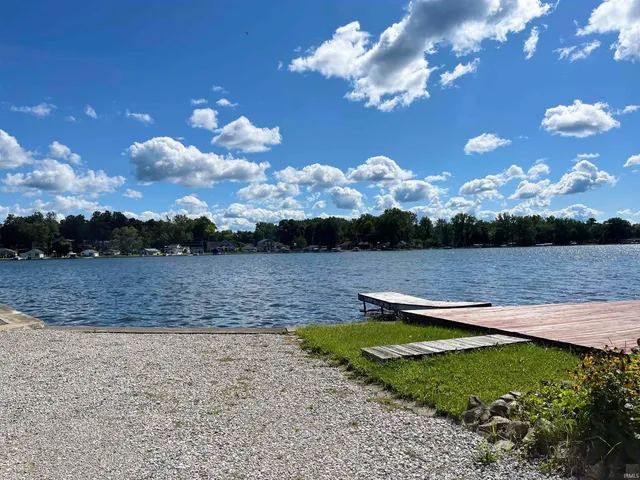 $309,900 | 20 EMS B40E Lane, Leesburg, IN 46538