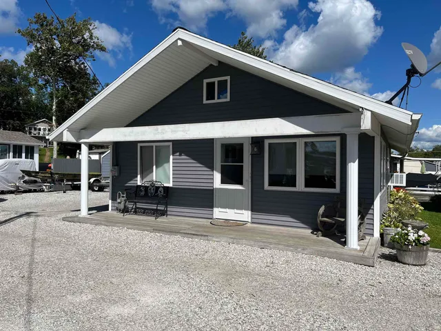 $309,900 | 20 EMS B40E Lane, Leesburg, IN 46538