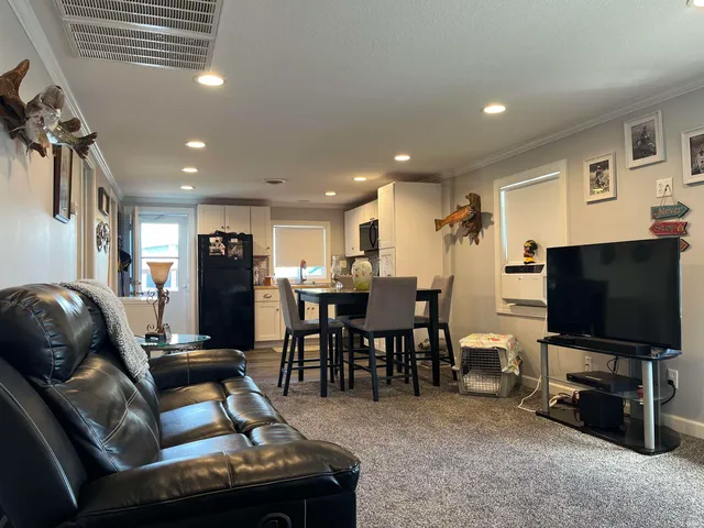 $309,900 | 20 EMS B40E Lane, Leesburg, IN 46538