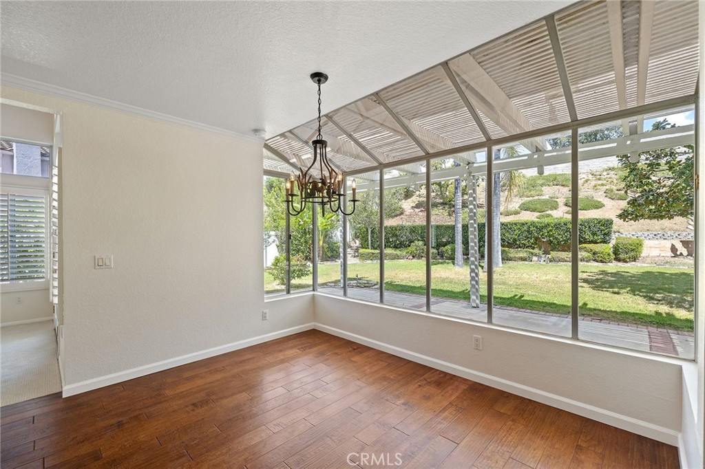 28974 Clear Spring Lane Highland, CA 92346 - Photo 16 of 65 Kitchen eating area