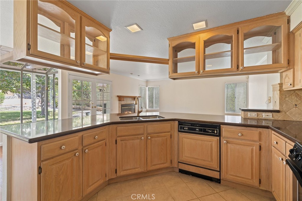 28974 Clear Spring Lane Highland, CA 92346 - Photo 22 of 65 Kitchen opens to the family room