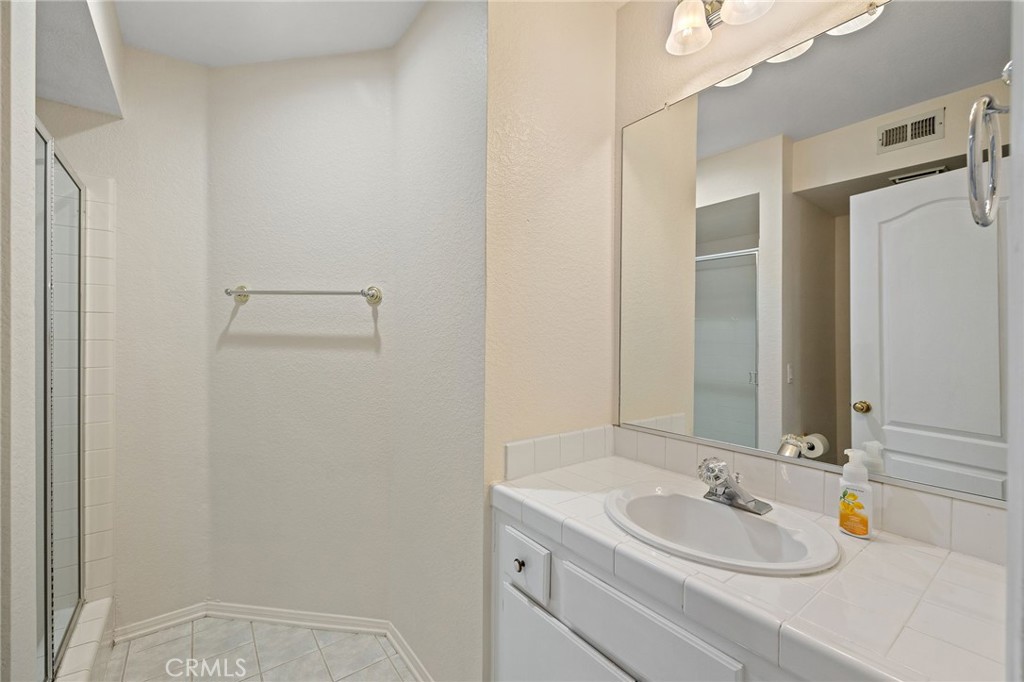 28974 Clear Spring Lane Highland, CA 92346 - Photo 33 of 65 Downstairs bathroom with shower