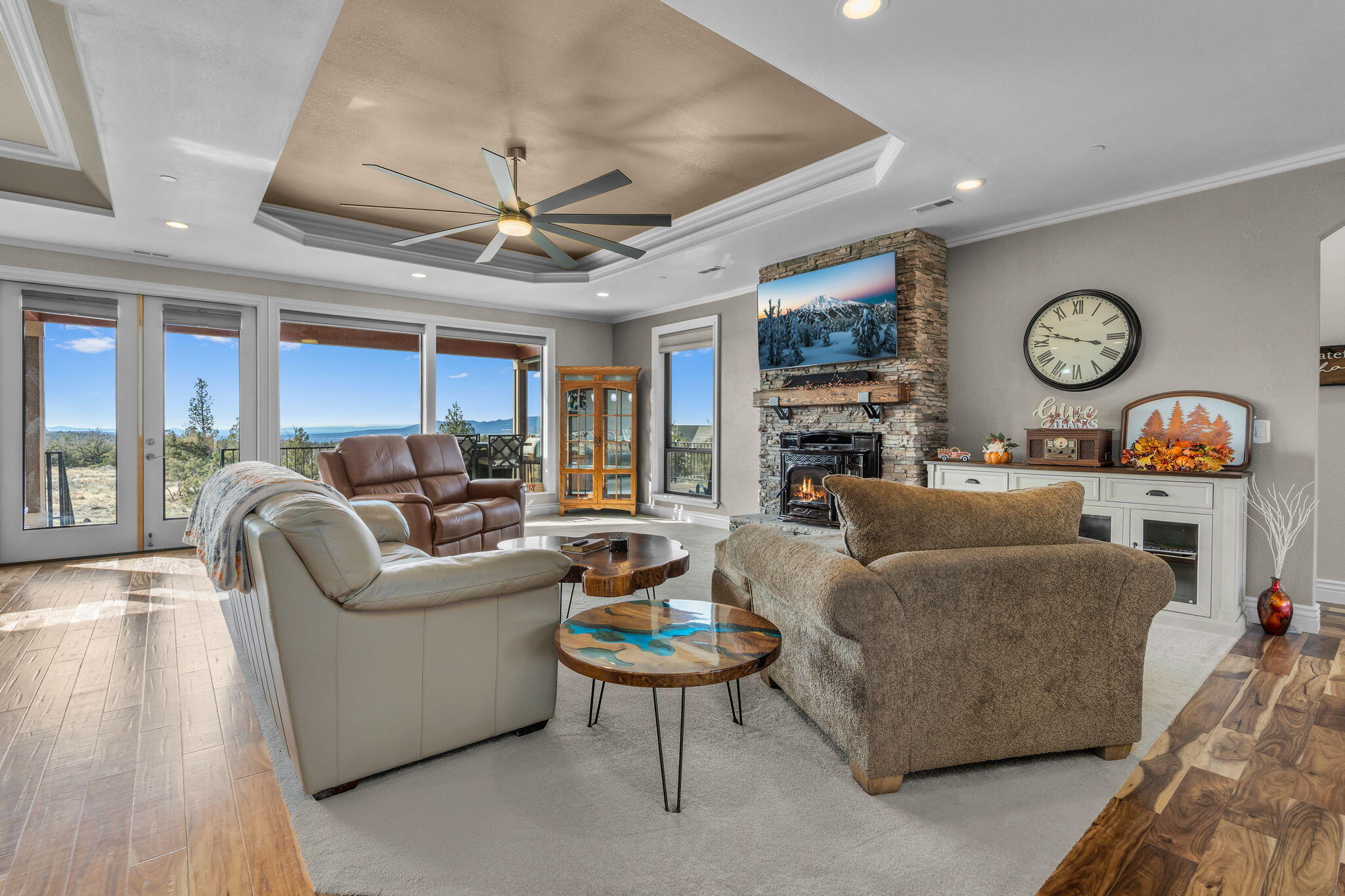 4538 Southeast Laredo Road Prineville, OR 97754 - Photo 12 of 31 2025_10_27_4538_southeast_laredo_road_pv