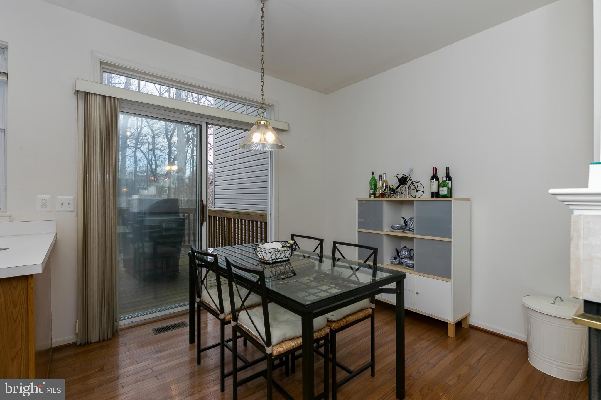 1267 Wild Hawthorn Way Reston, VA 20194 - Photo 12 of 26 Eat-In-Area