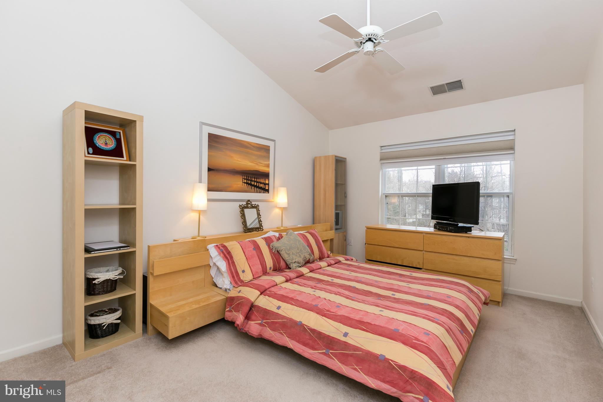 1267 Wild Hawthorn Way Reston, VA 20194 - Photo 18 of 26 Bedroom (Master)
