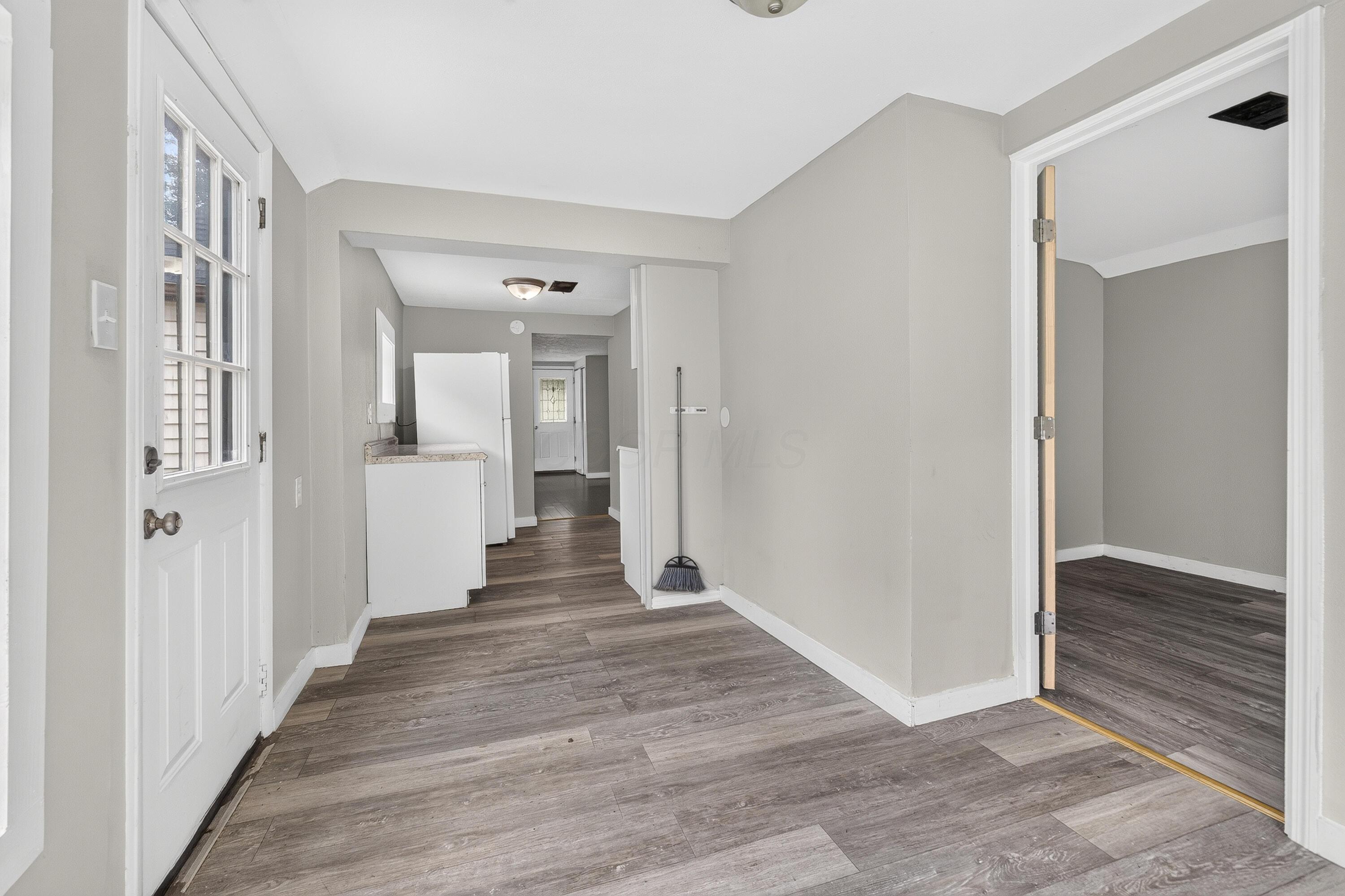 1678 Dewberry Road Columbus, OH 43207 - Photo 16 of 39 1678 Dewberry (Interior)-10