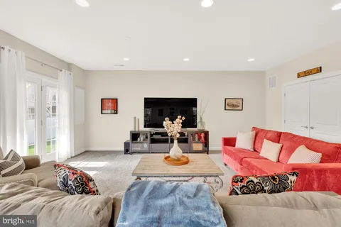 $739,000 | 17810 Thomas Village Lane, Sandy Spring, MD 20860