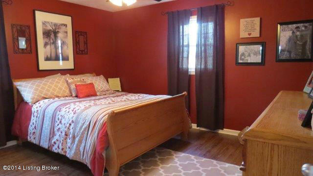4521 Sandhill Road Louisville, KY 40219 - Photo 19 of 25 master bedroom